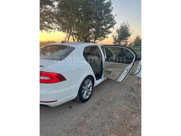 Sahibinden Skoda SuperB 1.6 TDI Elegance 2013 Model 