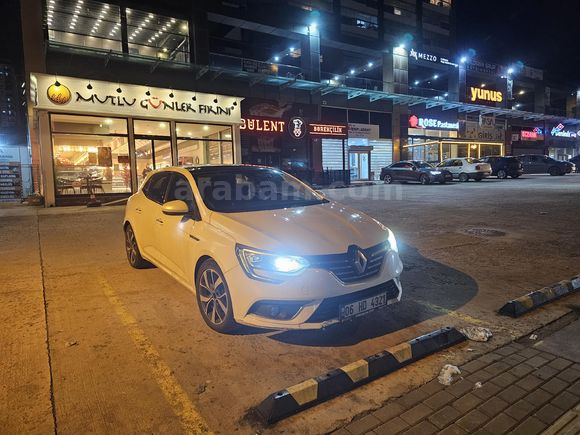 Sahibinden Renault Megane 1.2 TCe Icon 2016 Model  145.000 km Beyaz