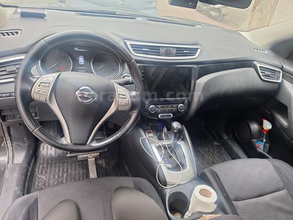 Sahibinden Nissan Qashqai 1.2 DIG-T Sky Pack 2017 Model