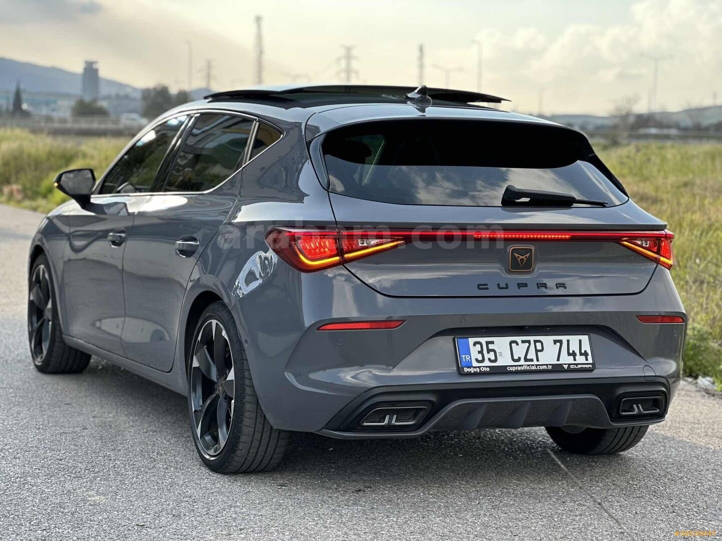 Galeriden Cupra Leon 1.5 eTSI Standart 2023 Model İzmir 72.000 km Gri 7
