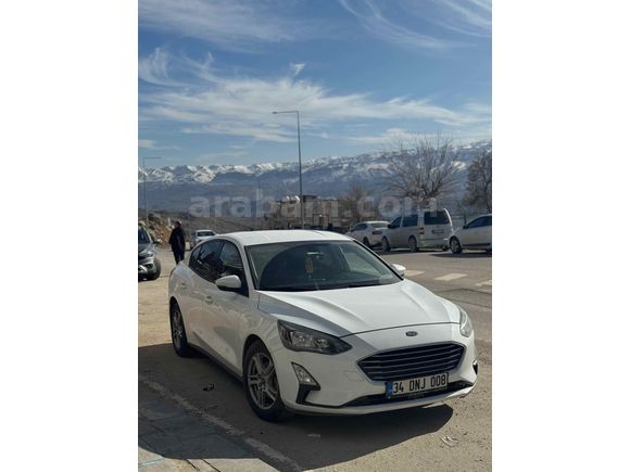 ACİL Sahibinden Ford Focus 1.5 TDCi Trend X 2020 Model  182.000 km Beyaz