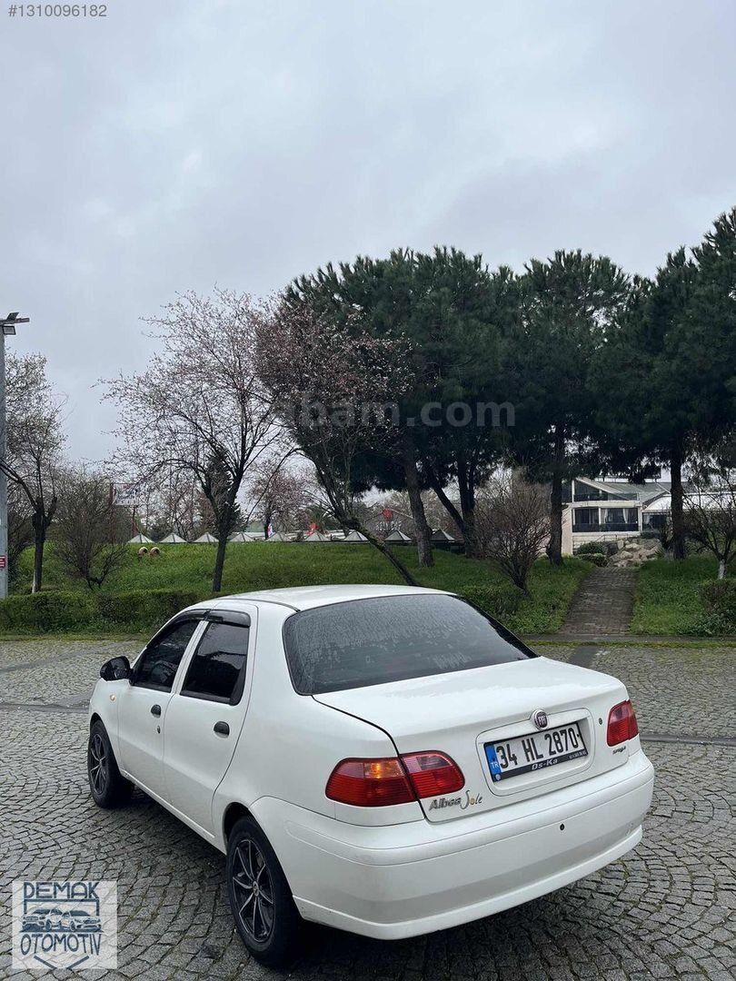 Galeriden Fiat Albea Sole 1.3 Multijet Active 2011 Model İstanbul 248.000 km Beyaz 7