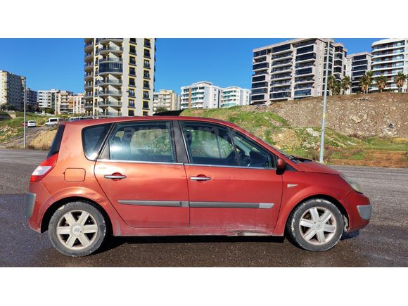 Sahibinden Renault Scenic 1.6 Dynamique 2004 Model