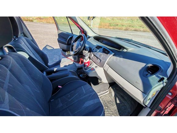 Sahibinden Renault Scenic 1.6 Dynamique 2004 Model