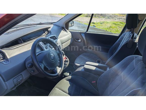 Sahibinden Renault Scenic 1.6 Dynamique 2004 Model