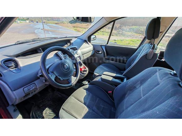 Sahibinden Renault Scenic 1.6 Dynamique 2004 Model