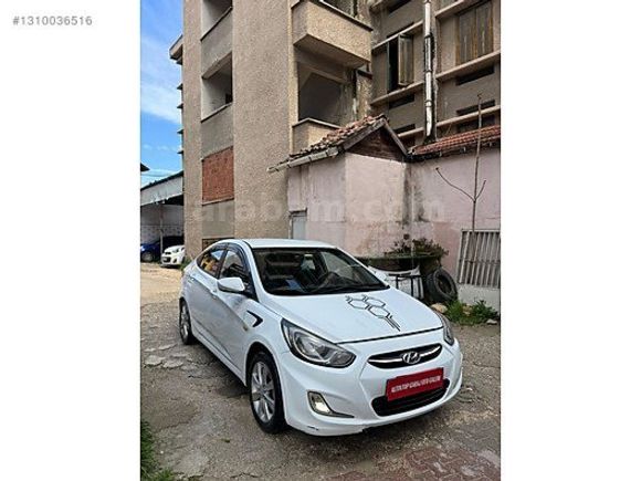 ALTINTOP GARAJDAN 2015 MODEL HYUNDAİ ACCENT BLU