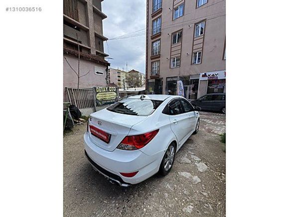 ALTINTOP GARAJDAN 2015 MODEL HYUNDAİ ACCENT BLU