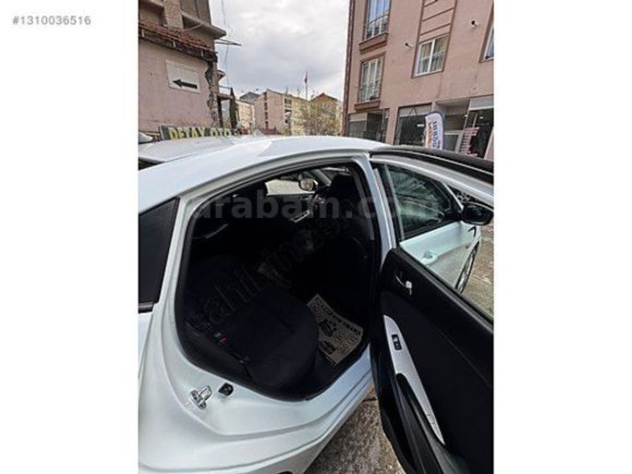 ALTINTOP GARAJDAN 2015 MODEL HYUNDAİ ACCENT BLU
