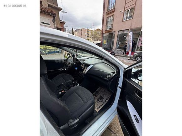 ALTINTOP GARAJDAN 2015 MODEL HYUNDAİ ACCENT BLU