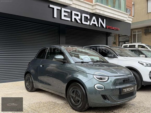 2025 FIAT 500E GIORGIO ARMANI COLLECTOR'S EDITION HATASIZ