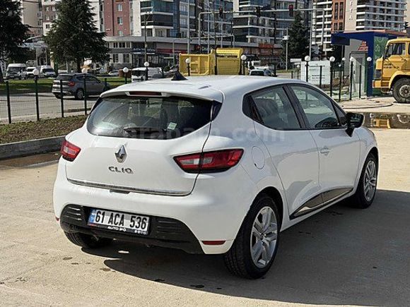 AUTO İFÖ'DEN 2019 CLİO 1.5 DCI TOUCH HATASIZ DÜŞÜK KM