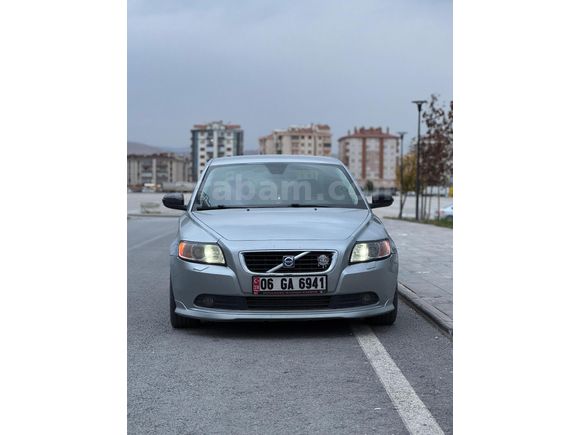 Sahibinden Volvo S40 1.6 D Dynamic 2009 Model Konya 197.000 km Gri (Gümüş)