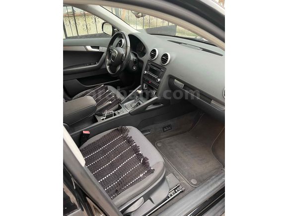 FULL YETKİLİ SERVİS BAKIMLI.
2. Sahibinden AUDI A3
