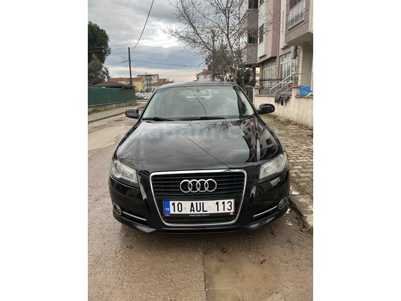 FULL YETKİLİ SERVİS BAKIMLI.
2. Sahibinden AUDI A3