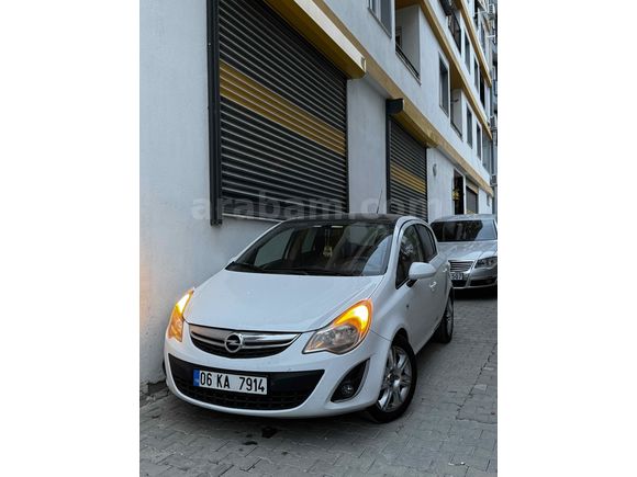 Sahibinden Değişensiz 1.4 Opel Corsa Twinport Color Edition