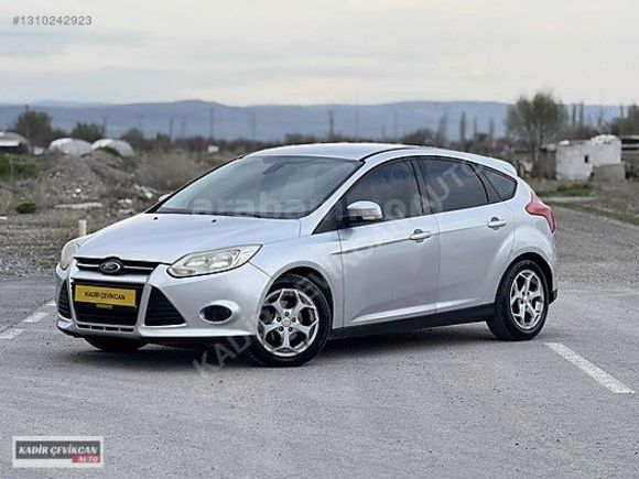 GÜMÜŞ GRİ 6 İLERİ EMSALSİZ TEMİZLİKTE BAKIMLI YENİ KASA FOCUS