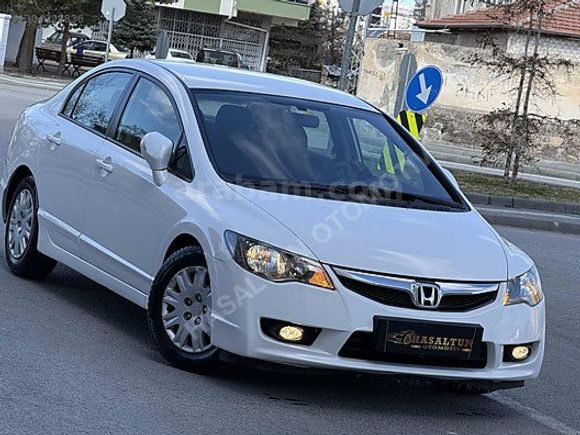 2012 HONDA CIVİC BENZİNLİ EMSALSİZ TEMİZLİKTE SADECE 78 BİNDE