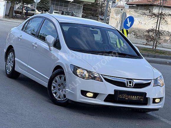 2012 HONDA CIVİC BENZİNLİ EMSALSİZ TEMİZLİKTE SADECE 78 BİNDE