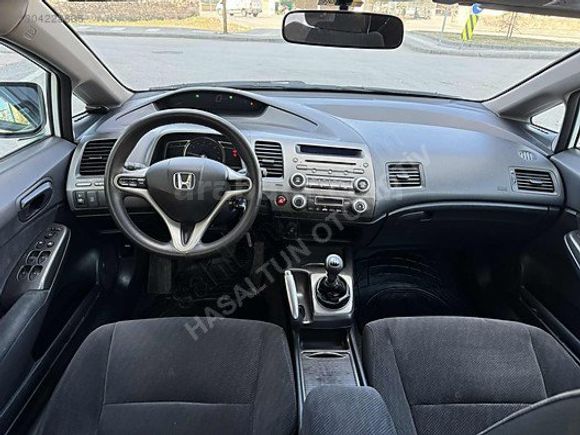 2012 HONDA CIVİC BENZİNLİ EMSALSİZ TEMİZLİKTE SADECE 78 BİNDE