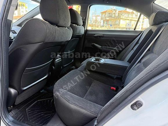 2012 HONDA CIVİC BENZİNLİ EMSALSİZ TEMİZLİKTE SADECE 78 BİNDE
