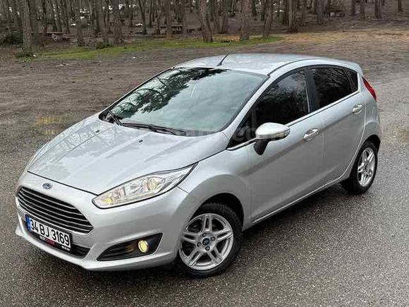 Sahibinden Ford Fiesta 1.6 Titanium 2013 Model İstanbul 109.500 km Gri