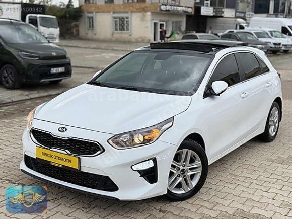 2020 KİA CEED HATASIZ BOYASIZ CAM TAVAN SIFIRDAN FARKSIZDIR