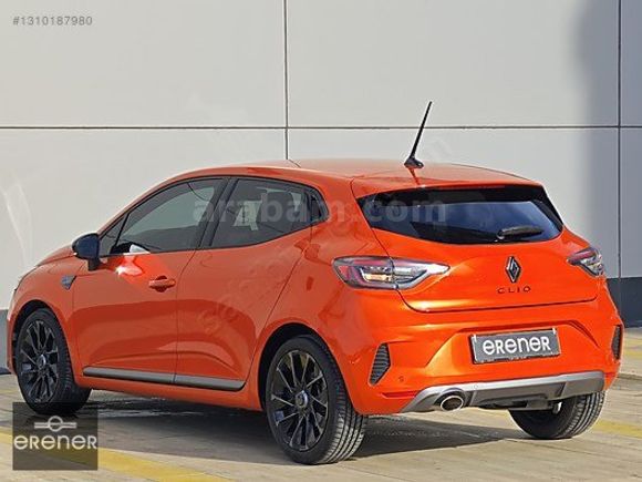ERENER 2024 RENAULT CLİO 1.0TCE TECHNO ESPRİT ALPİNE 20.000 KM