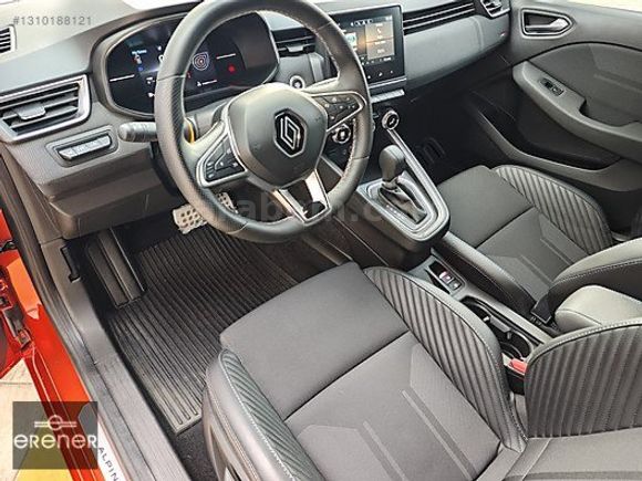 ERENER 2024 RENAULT CLİO 1.0TCE TECHNO ESPRİT ALPİNE 11.000 KM