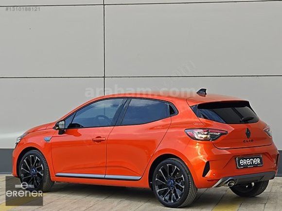 ERENER 2024 RENAULT CLİO 1.0TCE TECHNO ESPRİT ALPİNE 11.000 KM