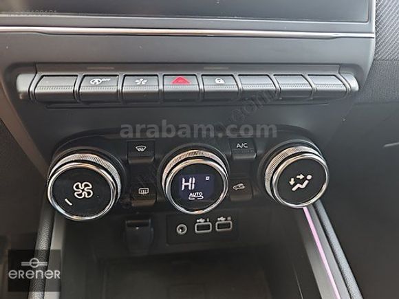 ERENER 2024 RENAULT CLİO 1.0TCE TECHNO ESPRİT ALPİNE 11.000 KM