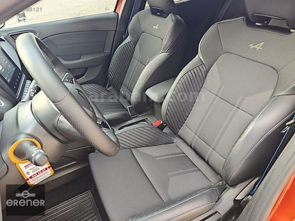 ERENER 2024 RENAULT CLİO 1.0TCE TECHNO ESPRİT ALPİNE 11.000 KM