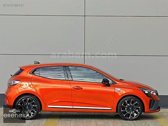 ERENER 2024 RENAULT CLİO 1.0TCE TECHNO ESPRİT ALPİNE 11.000 KM