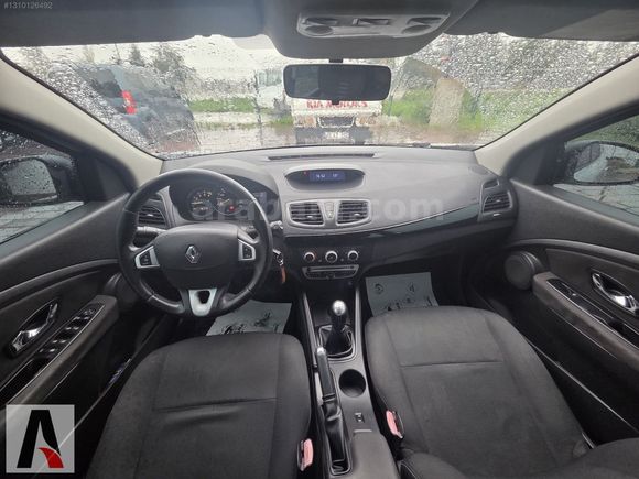 ASLANDOĞDU'DAN 2012 MEGANE 1.5DCI EXTREME DEĞİŞENSİZ/115 BİN KM