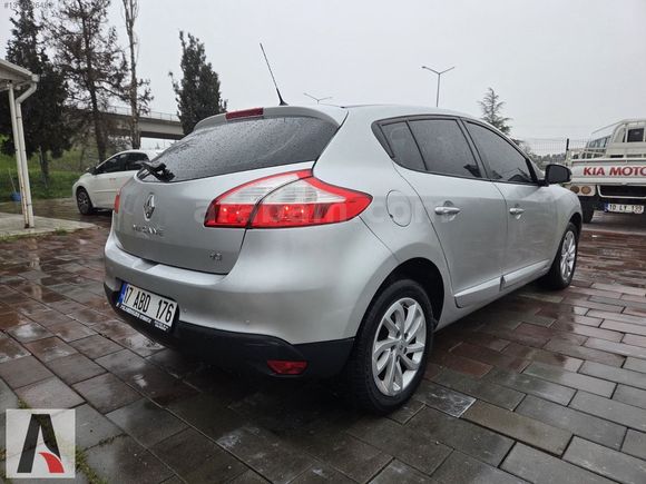 ASLANDOĞDU'DAN 2012 MEGANE 1.5DCI EXTREME DEĞİŞENSİZ/115 BİN KM