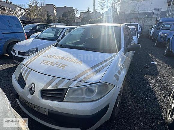 ALDATMAZ'DAN 2009 MODEL RENAULT MEGANE AUTHTENTİQE 1.6 16V