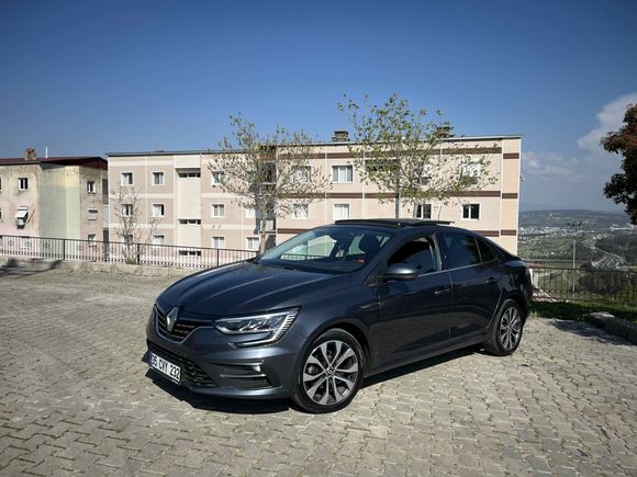 CAM TAVAN 1.3 Tce RENAULT MEGANE İCON 2024 ÇIKIŞLI İLK SAHİBİNDEN