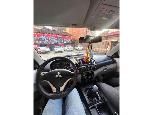 Sahibinden Mitsubishi L 200 4x2 Intense 2012 Model  149.000 km Gri