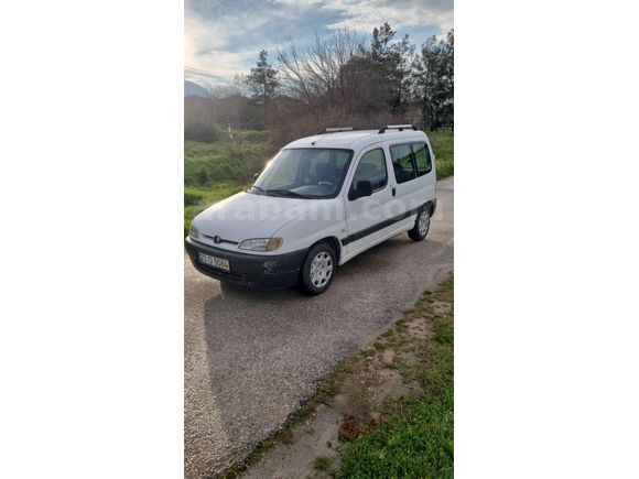 OTOMOBİL RUHSATLI ! 3.Sahibinden !       Peugeot Partner !          1.9 D 2001 Model  278.400 km Beyaz