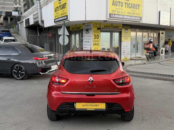 AUTO TİCARET RENAULT CLİO KIRMIZI OTOMATİK TOUCH PAKET DOLU