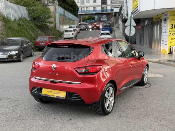 AUTO TİCARET RENAULT CLİO KIRMIZI OTOMATİK TOUCH PAKET DOLU