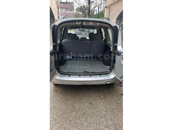 Sahibinden Dacia Logan 1.5 dCi MCV Ambiance 2010 Model 