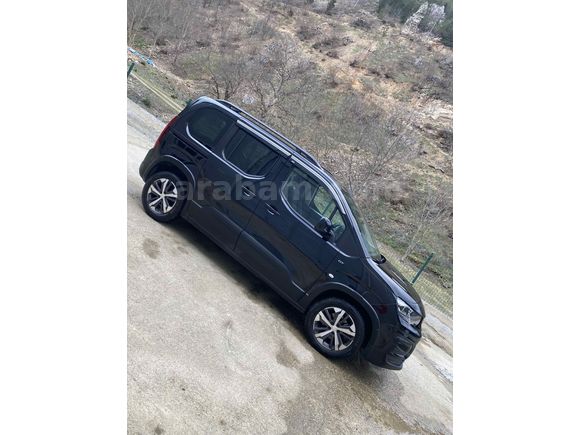 Sahibinden Peugeot Rifter 1.5 BlueHDI GT 2023 Model 