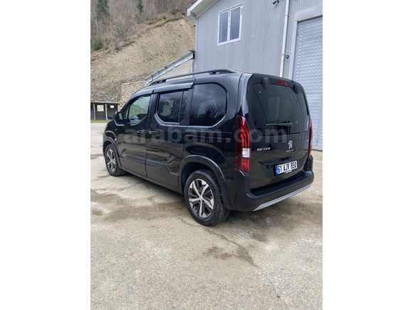 Sahibinden Peugeot Rifter 1.5 BlueHDI GT 2023 Model 