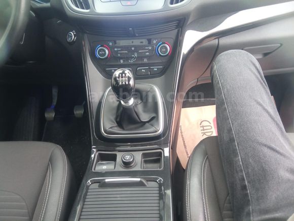 Sahibinden Ford Kuga 1.5 TDCi Titanium 2017 Model  175.000 km Beyaz