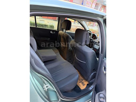 Sahibinden Renault Megane 1.6 Dynamique 2005 Model