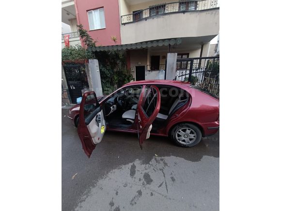 ÖĞRETMENDEN Seat Leon 1.6 Signo