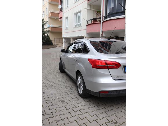 Sahibinden Ford Focus 1.6 Ti-VCT Trend X 2015 Model 