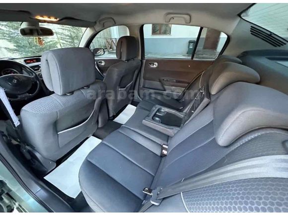 Sahibinden Renault Megane 1.5 dCi Dynamique 2004 Model 