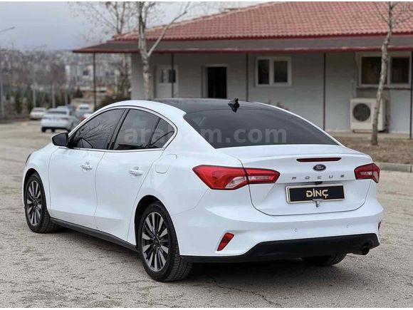 Galeriden Ford Focus 1.5 EcoBlue Titanium Stil 2024 Model Elazığ